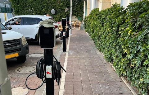 BESEN BS20 22 kW APP - wallbox Type 2 32 A z Bluetooth, LCD i kablem 5 m