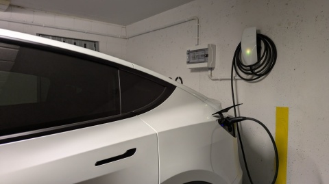 Tesla Wall Connector 22kW