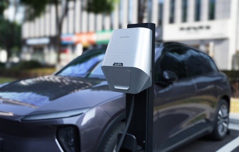 BESEN LX30 22 kW APP - wallbox 22 kW z gniazdem Type 2 i aplikacją EVSEMaster